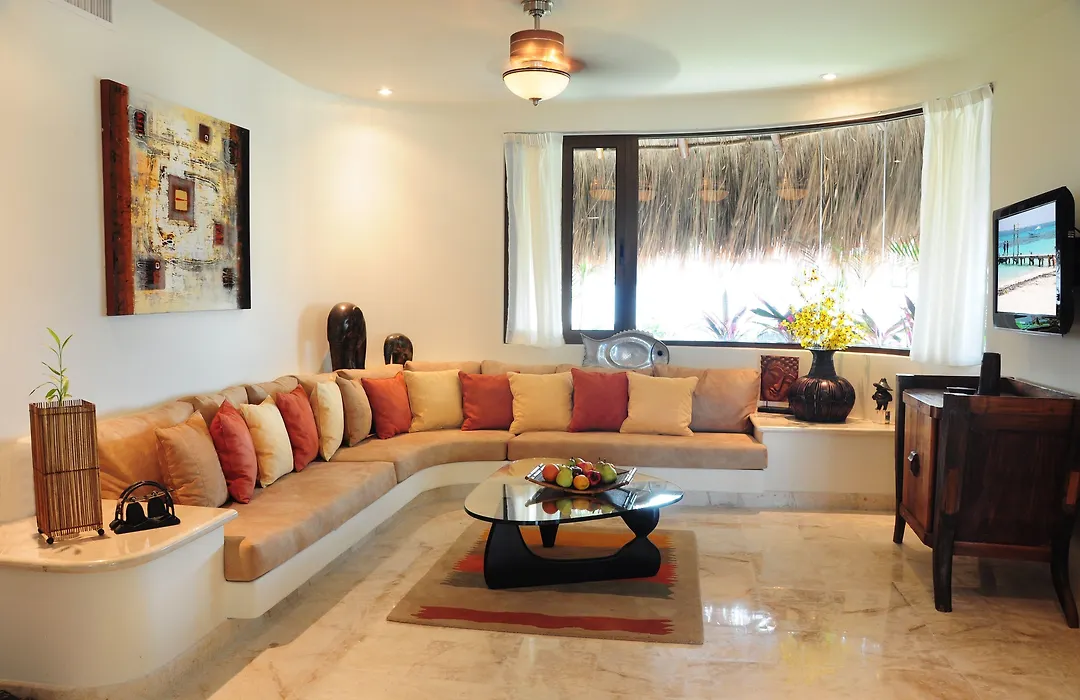 El Taj Oceanfront And Beachside Condo Hotel-1
